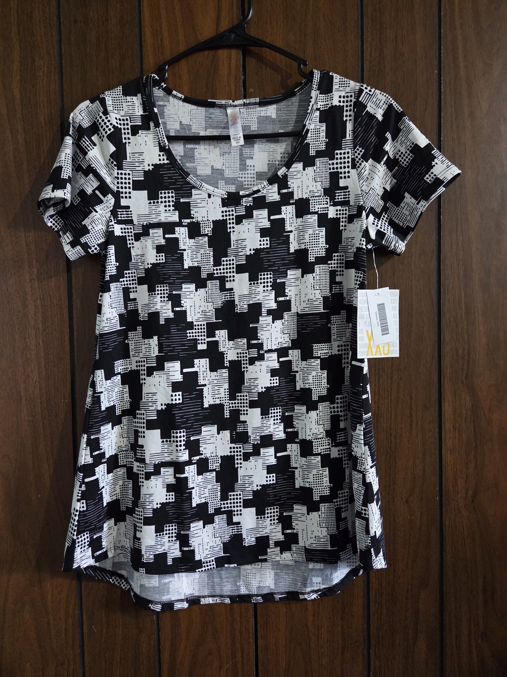 LuLaRoe Black & White Short Sleeve Geometric Tee